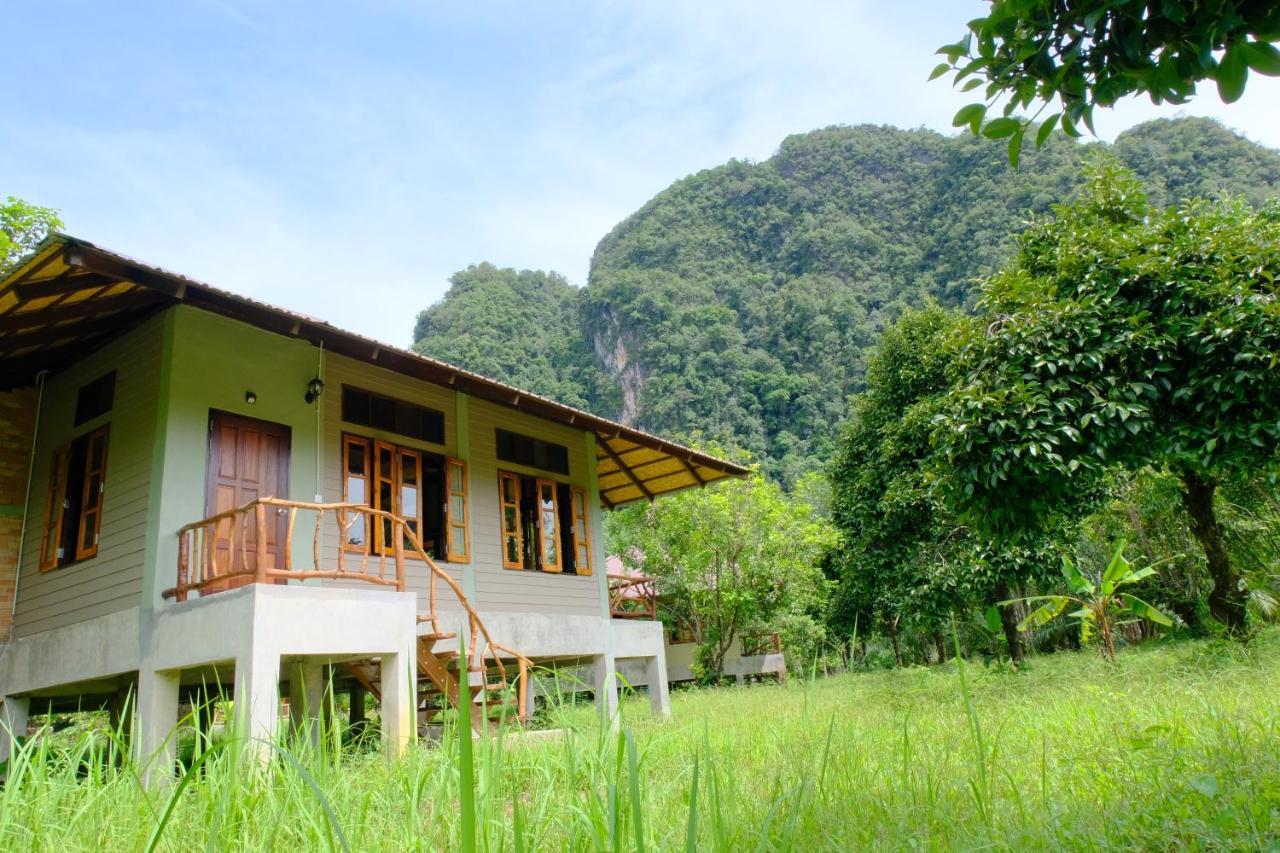 Monkey Mansion - Jungalows & Tours Khao Sok National Park Екстер'єр фото