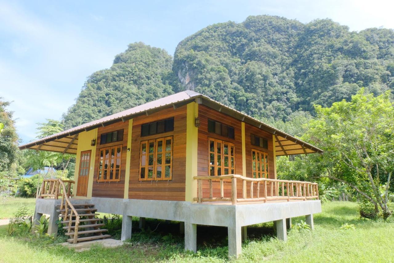 Monkey Mansion - Jungalows & Tours Khao Sok National Park Екстер'єр фото
