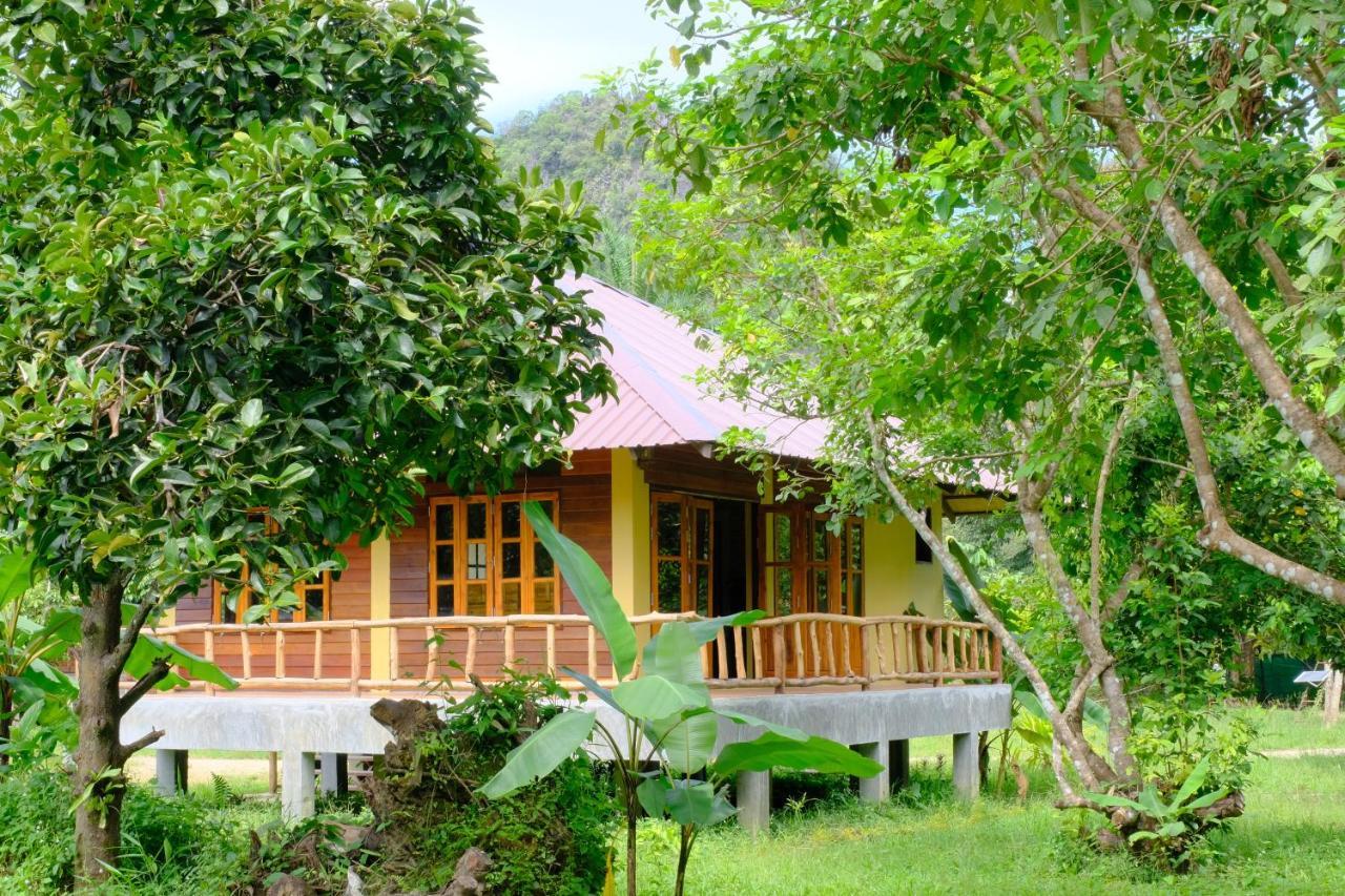 Monkey Mansion - Jungalows & Tours Khao Sok National Park Екстер'єр фото