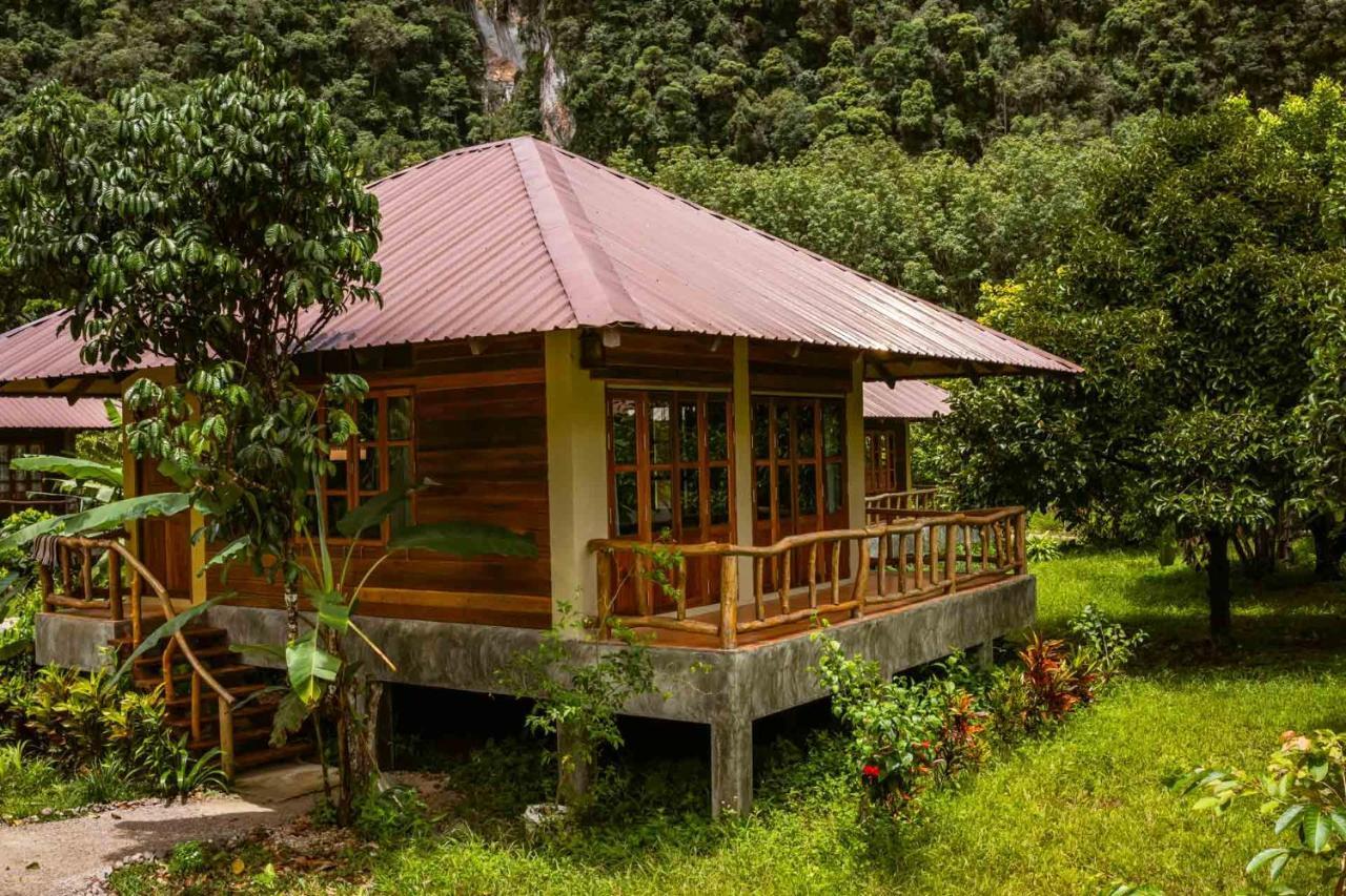 Monkey Mansion - Jungalows & Tours Khao Sok National Park Екстер'єр фото