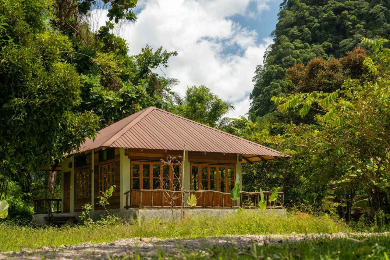 Monkey Mansion - Jungalows & Tours Khao Sok National Park Екстер'єр фото