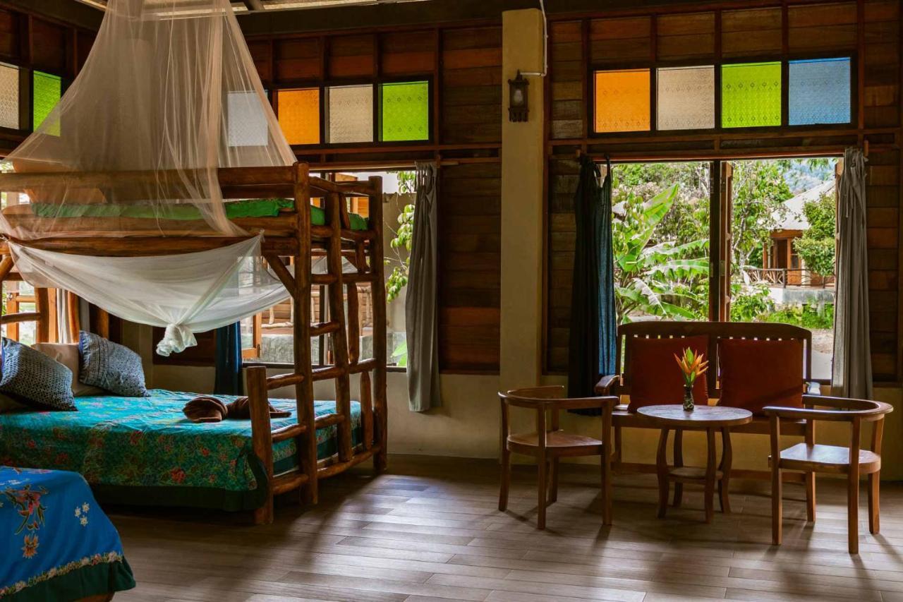 Monkey Mansion - Jungalows & Tours Khao Sok National Park Екстер'єр фото